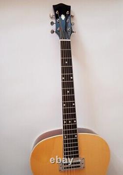 Electric Acoustic Guitar 6-string Semi-hollow in Natural with Pickups F-Hole