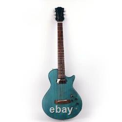 Guitare acoustique électrique de voyage silencieuse à 6 cordes bleue avec effets intégrés et portable.