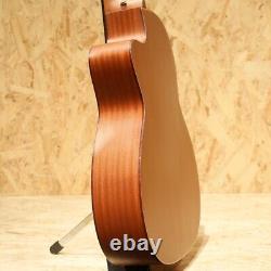 Guitare électrique acoustique Martin Elegat OOOC avec cordes en nylon 2012' de couleur naturelle