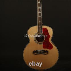 Guitare électro-acoustique en forme de J200 à 6 cordes, avec dos en érable flammé et table en épicéa massif.